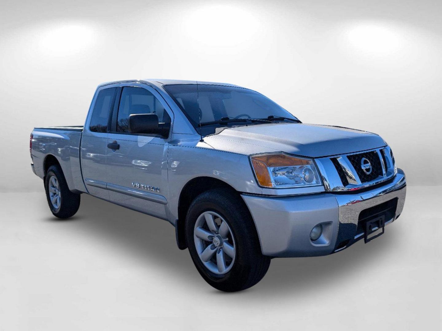 2010 Nissan Titan SE photo 6