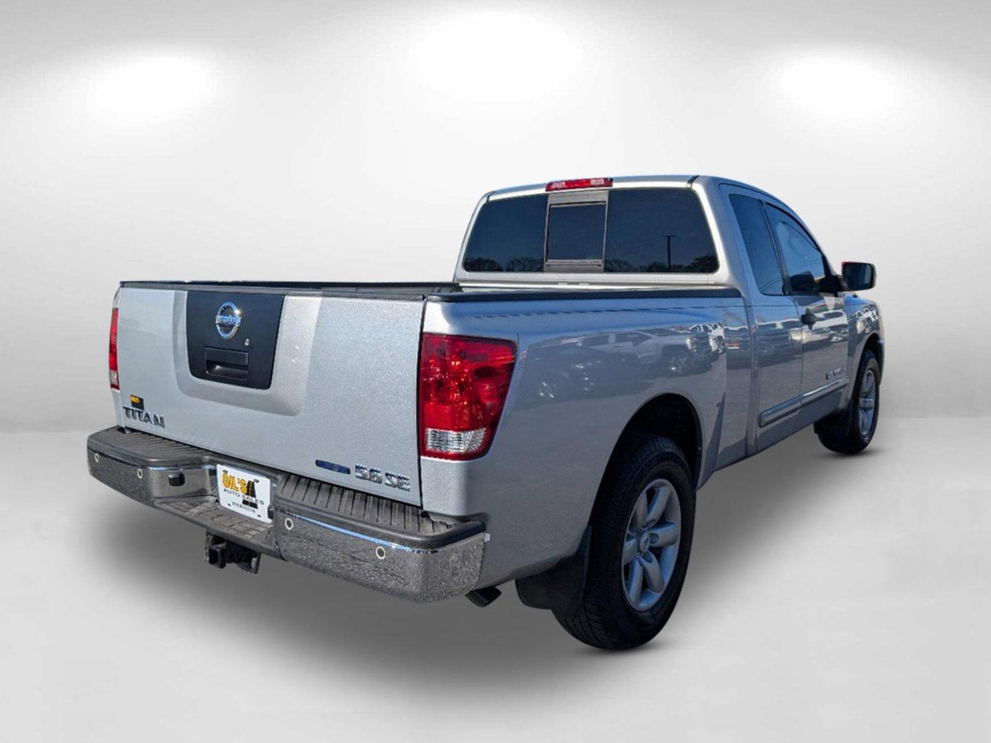 2010 Nissan Titan SE photo 8