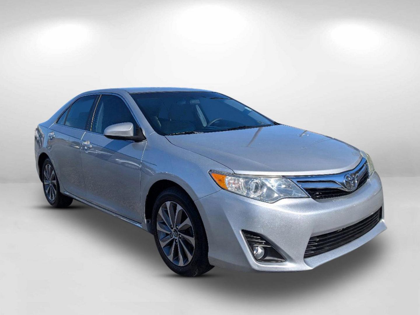 2012 Toyota Camry LE photo 6