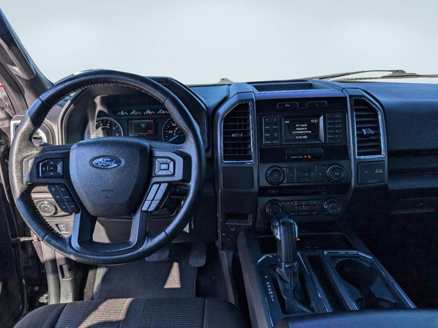 2015 Ford F-150 XLT photo 15