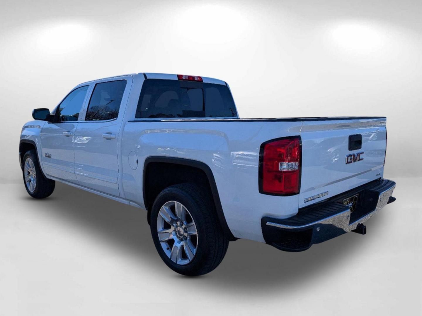 2015 GMC Sierra 1500 SLE photo 11