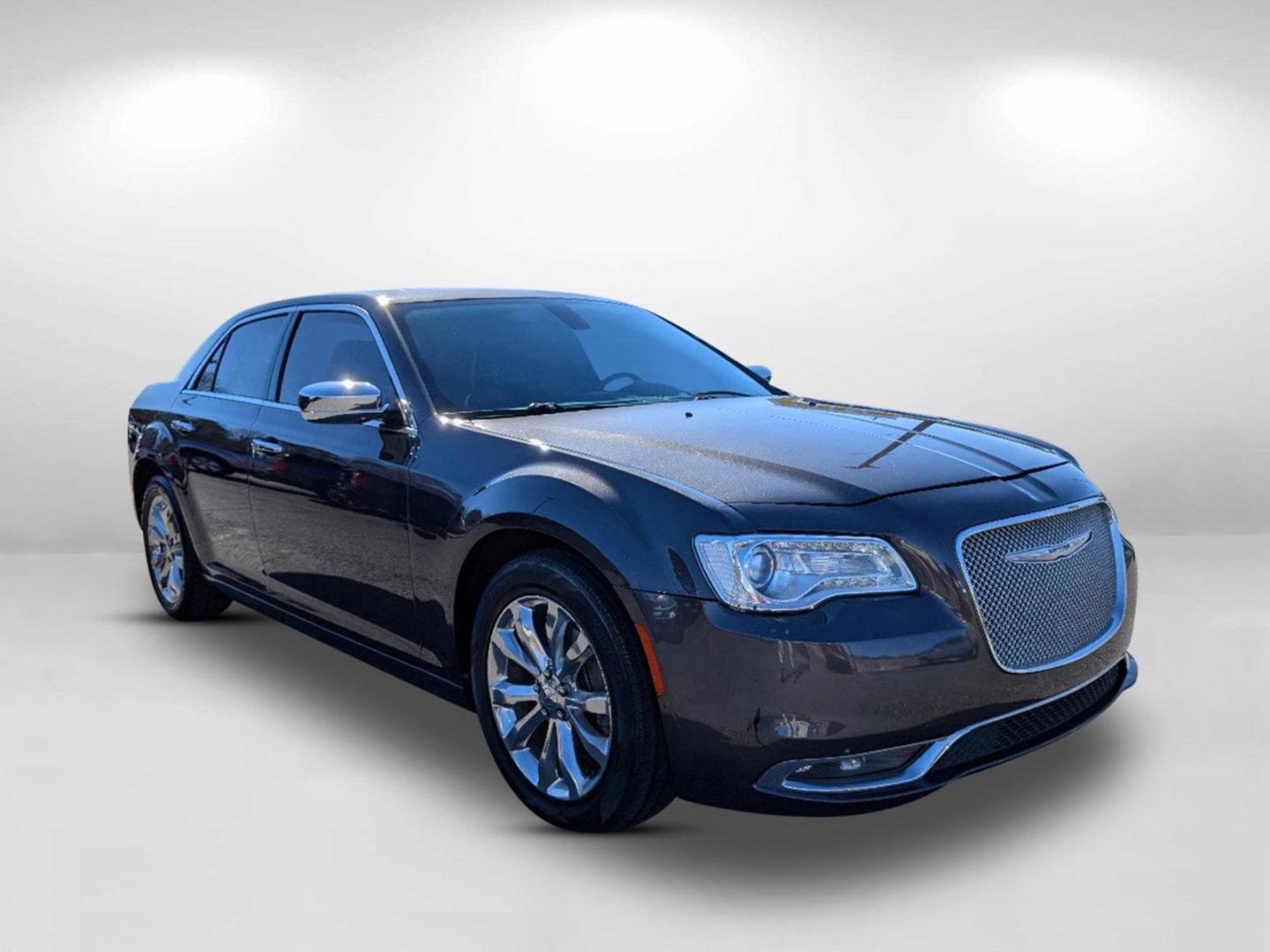 2016 Chrysler 300 C photo 8