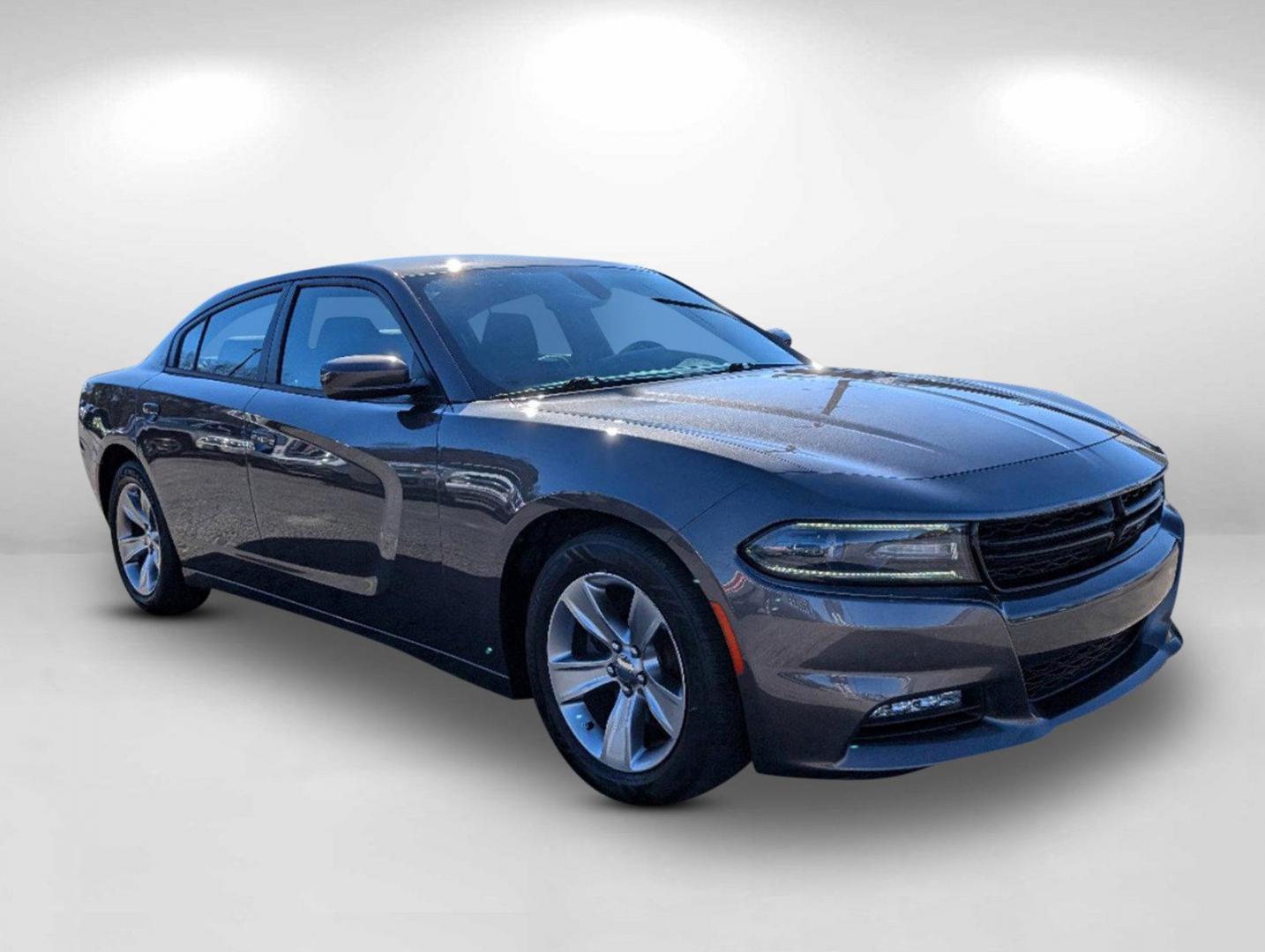 2016 Dodge Charger SXT photo 7