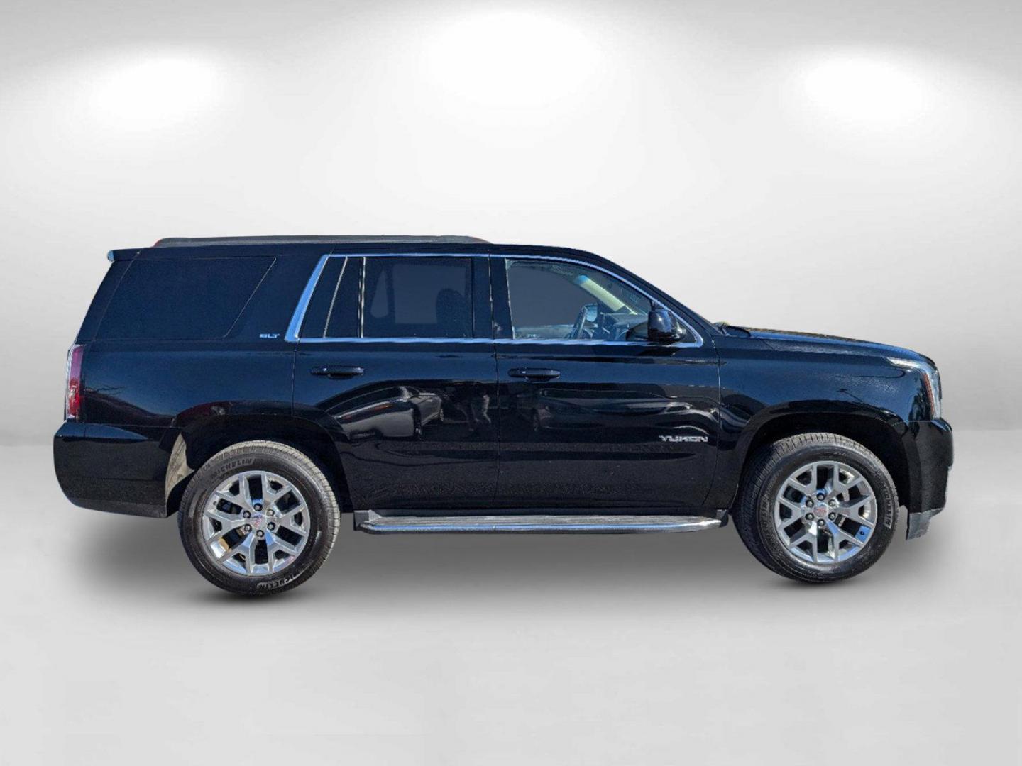 2016 GMC Yukon SLT photo 8