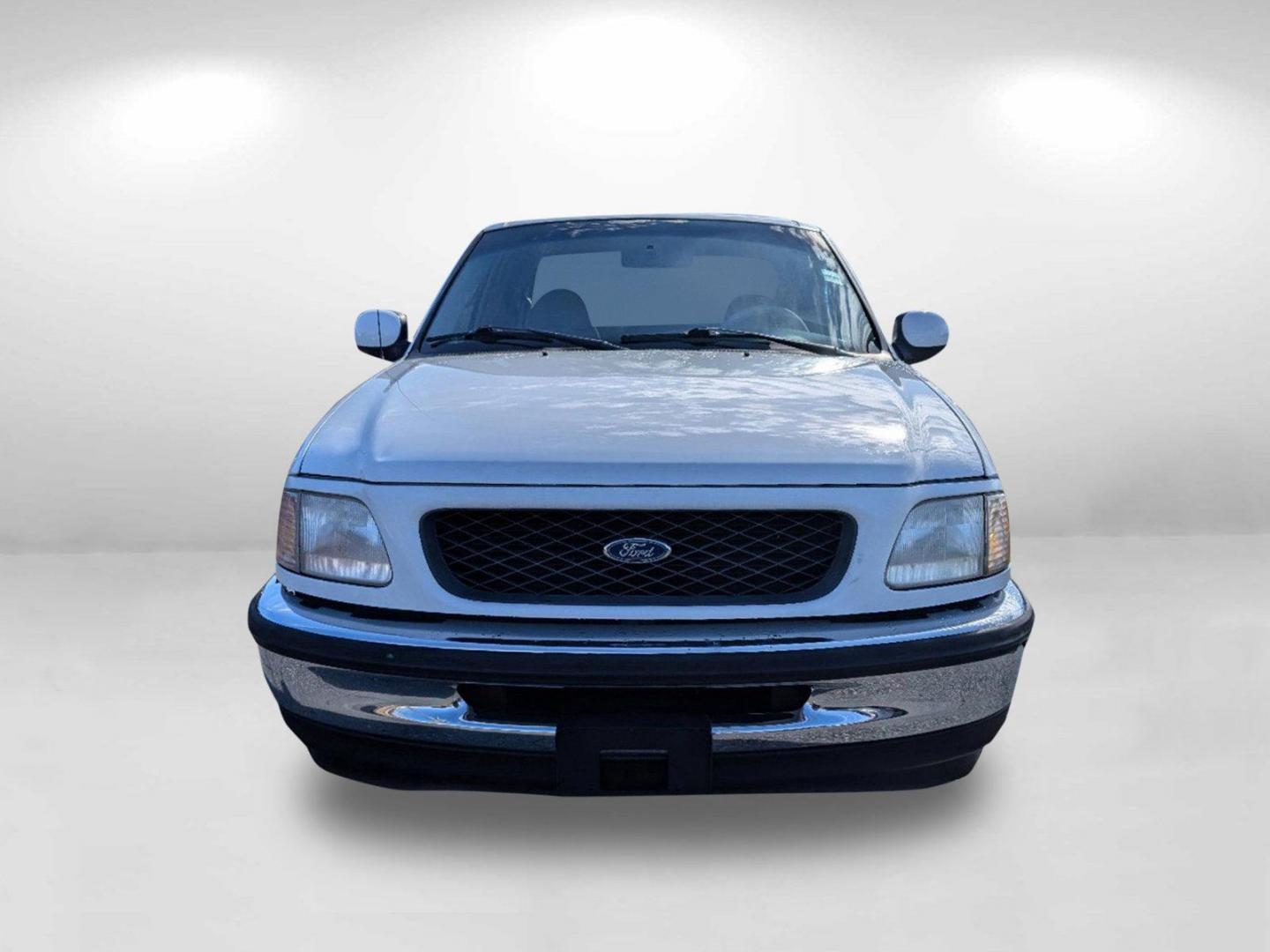 1998 Ford F-150 Lariat (1FTZX1766WN) with an Gas V8 4.6L/281 engine, located at 7000 Northlake Connector, Columbus, GA, 31904, (706) 987-8085, 32.524975, -84.978134 - 1998 Ford F-150 Lariat - Photo#1