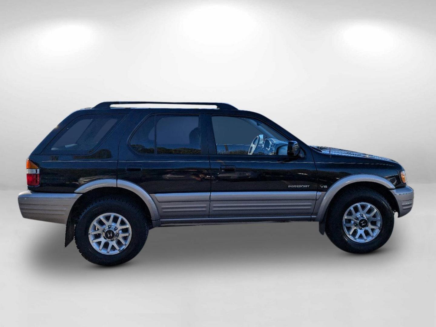 2000 Honda Passport EX (4S6CK58W3Y4) with an Gas V6 3.2L/193 engine, 4-Speed Electronic Automatic w/OD transmission, located at 521 Old Farm Lane Rd, Prattville, AL, 36066, (334) 325-1505, 32.482460, -86.416367 - 2000 Honda Passport EX - Photo#3