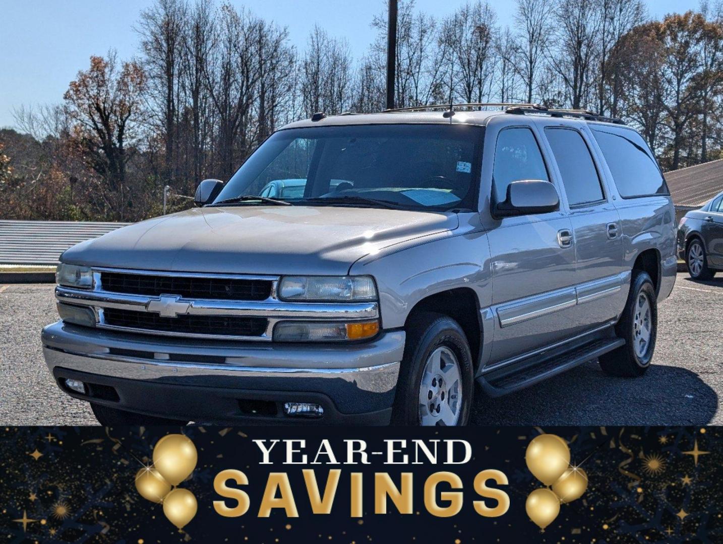 2004 /Gray/Dark Charcoal Chevrolet Suburban LT (3GNEC16Z94G) with an Gas V8 5.3L/327 engine, 4-Speed Automatic w/OD transmission, located at 3959 U.S. 80 W, Phenix City, AL, 36870, (334) 297-4885, 32.469296, -85.135185 - 2004 Chevrolet Suburban LT - Photo#0