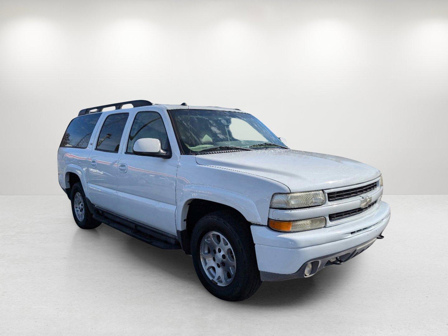 2005 /Tan/Neutral Chevrolet Suburban Z71 (3GNFK16Z25G) with an Gas V8 5.3L/327 engine, 4-Speed Automatic w/OD transmission, located at 5115 14th Ave., Columbus, GA, 31904, (706) 323-0345, 32.511494, -84.971046 - 2005 Chevrolet Suburban Z71 - Photo#2