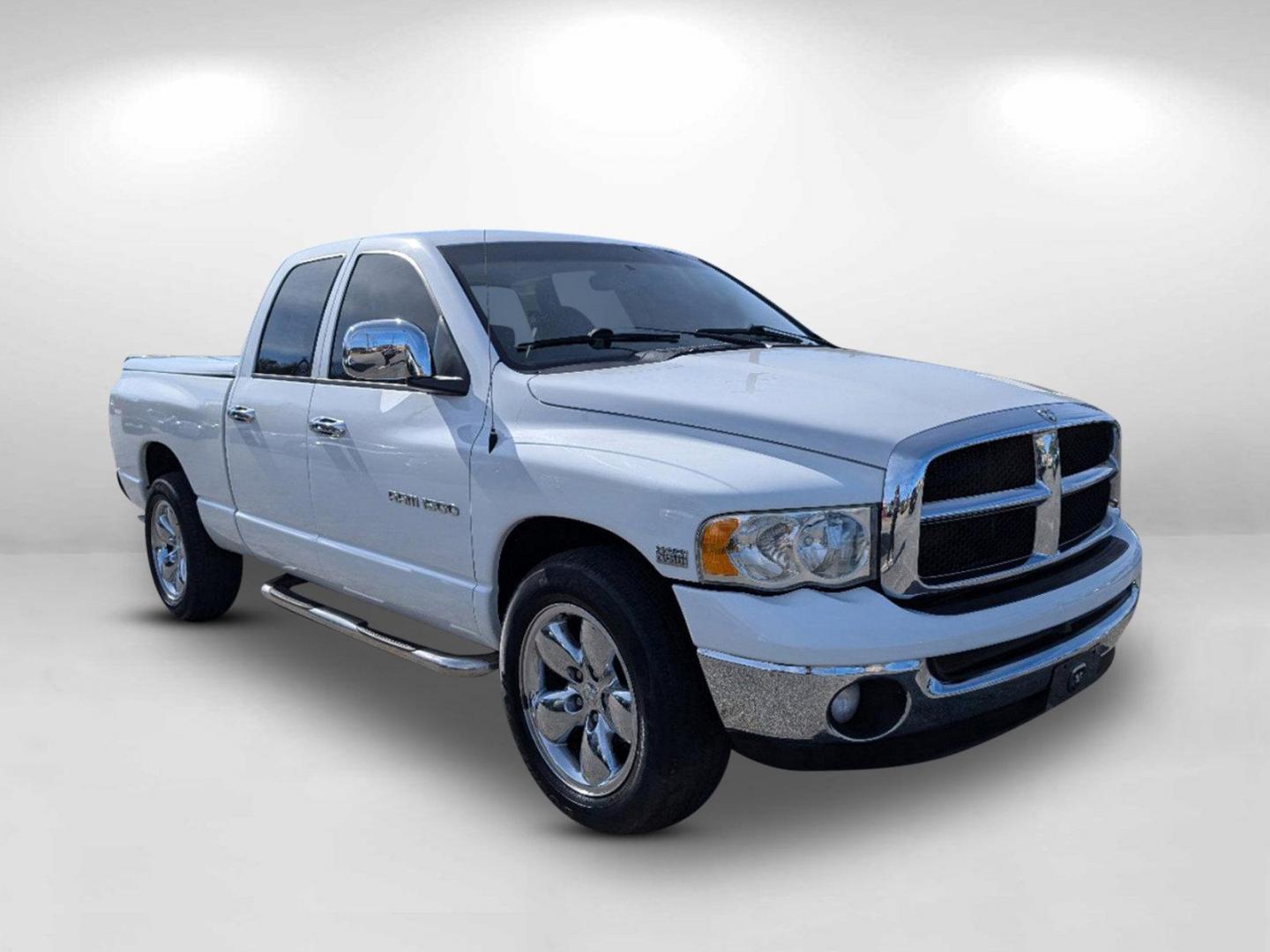 2005 Dodge Ram 1500 (1D7HA18D45S) with an Gas V8 5.7L/350 engine, located at 3959 U.S. 80 W, Phenix City, AL, 36870, (334) 297-4885, 32.469296, -85.135185 - 2005 Dodge Ram 1500 - Photo#5