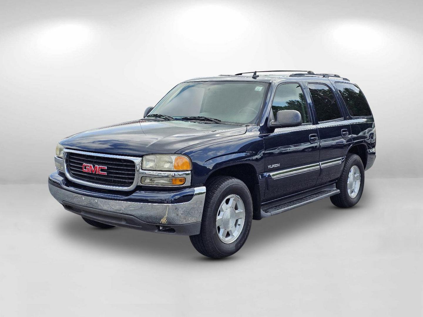 2006 Deep Blue Metallic /Pewter/Dark Pewter GMC Yukon SLT (1GKEC13T76R) with an Gas/Ethanol V8 5.3L/325 engine, 4-Speed Automatic w/OD transmission, located at 804 22nd Ave, Phenix City, AL, 36870, (334) 297-1860, 32.484749, -85.024475 - 2006 GMC Yukon SLT - Photo#17