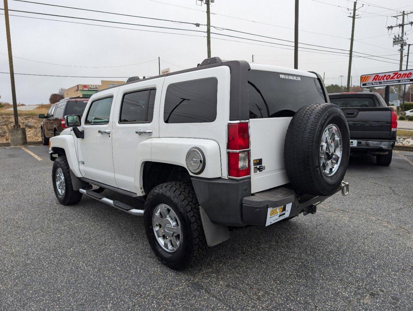 2006 /Ebony HUMMER H3 (5GTDN136068) with an Gas 5 3.5L/211 engine, 4-Speed Automatic w/OD transmission, located at 3959 U.S. 80 W, Phenix City, AL, 36870, (334) 297-4885, 32.469296, -85.135185 - 2006 HUMMER H3 - Photo#7