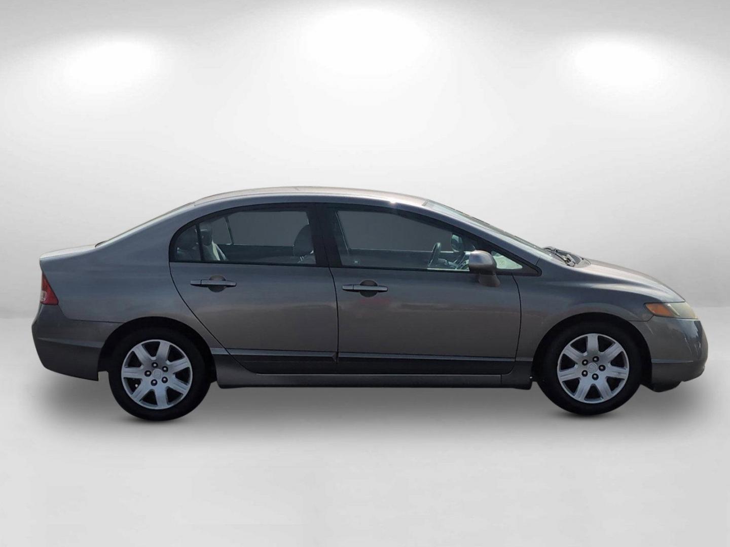 2006 Honda Civic Sdn LX (1HGFA16576L) with an Gas I4 1.8L/110 engine, 5-Speed Automatic transmission, located at 521 Old Farm Lane Rd, Prattville, AL, 36066, (334) 325-1505, 32.482460, -86.416367 - 2006 Honda Civic Sdn LX - Photo#3