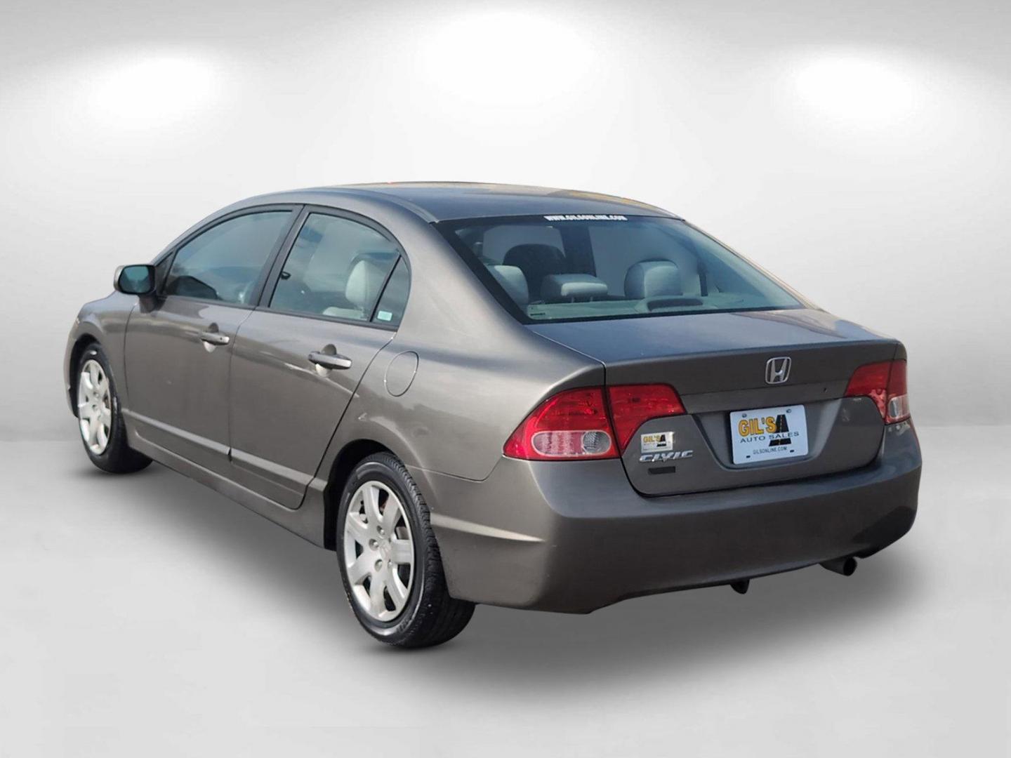 2006 Honda Civic Sdn LX (1HGFA16576L) with an Gas I4 1.8L/110 engine, 5-Speed Automatic transmission, located at 521 Old Farm Lane Rd, Prattville, AL, 36066, (334) 325-1505, 32.482460, -86.416367 - 2006 Honda Civic Sdn LX - Photo#6