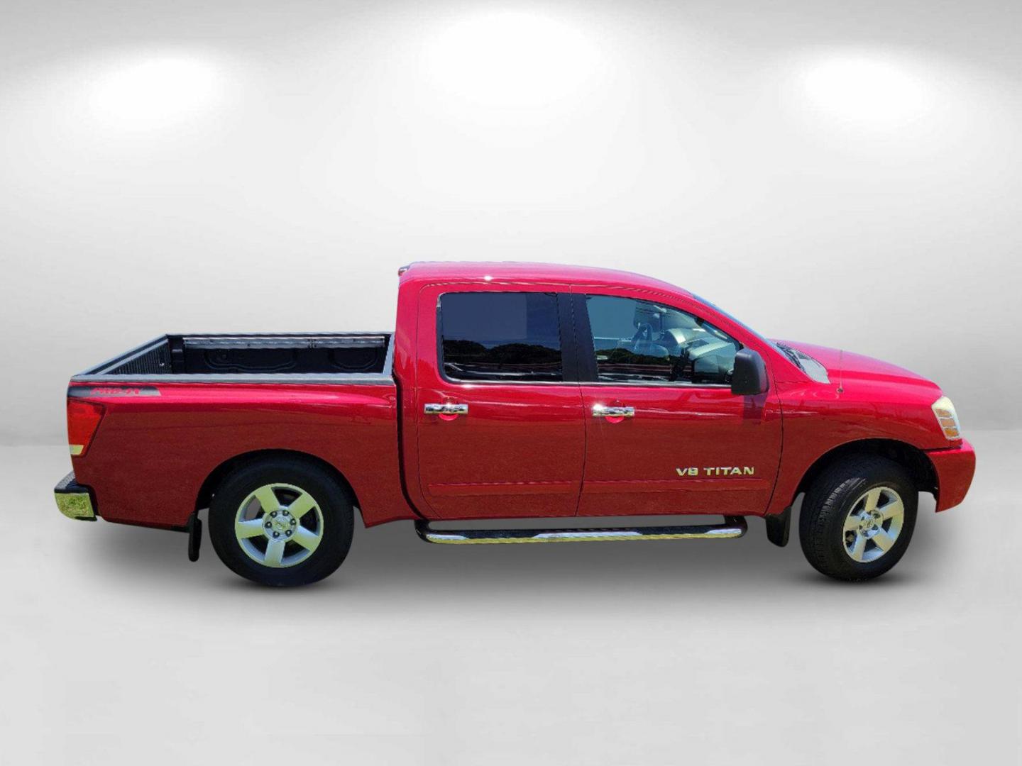 2006 Red Nissan Titan (1N6BA07BX6N) with an Gas/Ethanol V8 5.6L/339 engine, 5-Speed Automatic w/OD transmission, located at 7000 Northlake Connector, Columbus, GA, 31904, (706) 987-8085, 32.524975, -84.978134 - 2006 Nissan Titan - Photo#3