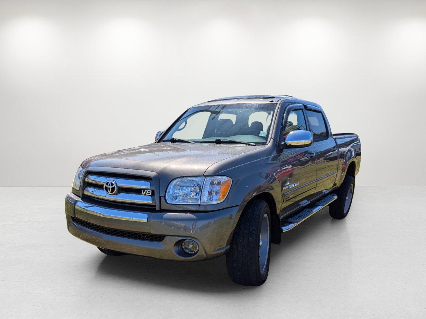 2006 Toyota Tundra SR5 (5TBET34146S) with an Gas V8 4.7L/285 engine, 5-Speed Automatic w/OD transmission, located at 3959 U.S. 80 W, Phenix City, AL, 36870, (334) 297-4885, 32.469296, -85.135185 - 2006 Toyota Tundra SR5 - Photo#0