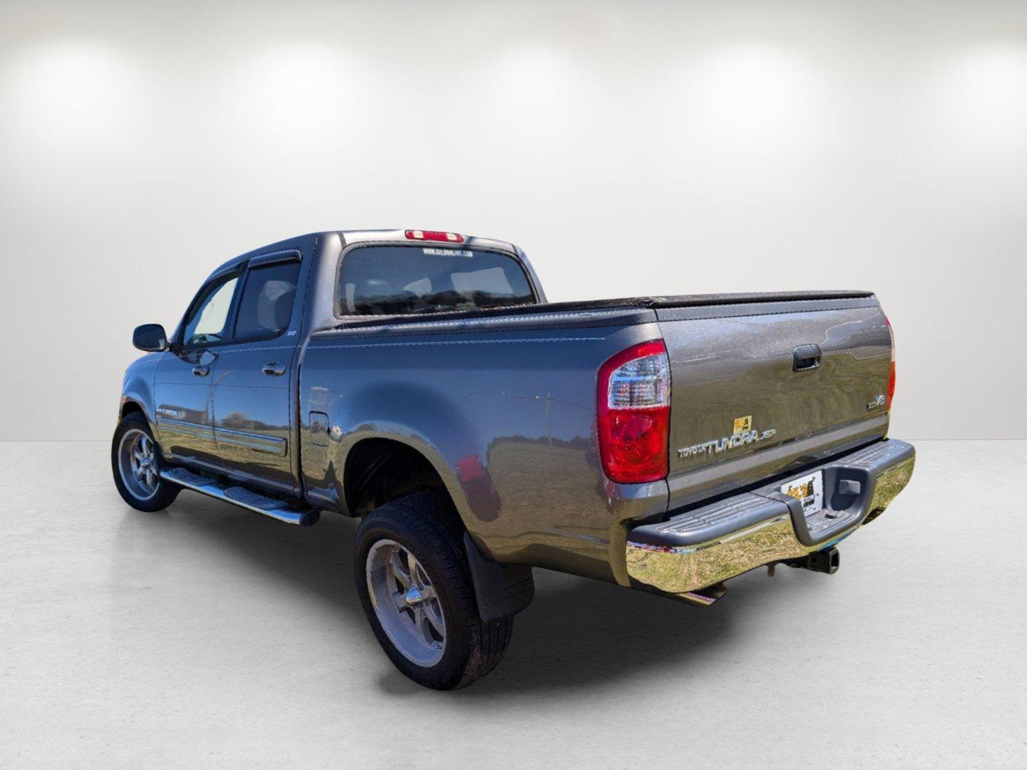 2006 Toyota Tundra SR5 (5TBET34146S) with an Gas V8 4.7L/285 engine, 5-Speed Automatic w/OD transmission, located at 3959 U.S. 80 W, Phenix City, AL, 36870, (334) 297-4885, 32.469296, -85.135185 - 2006 Toyota Tundra SR5 - Photo#6