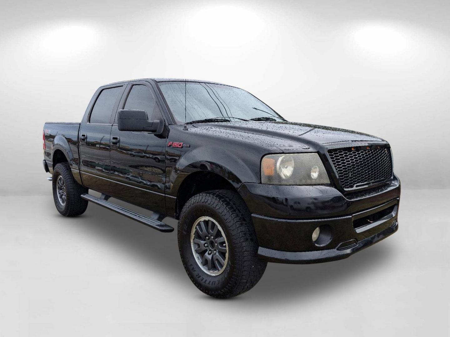 2007 Ford F-150 FX2 (1FTRW12W17K) with an Gas V8 4.6L/281 engine, 4-Speed Automatic w/OD transmission, located at 3959 U.S. 80 W, Phenix City, AL, 36870, (334) 297-4885, 32.469296, -85.135185 - 2007 Ford F-150 FX2 - Photo#4