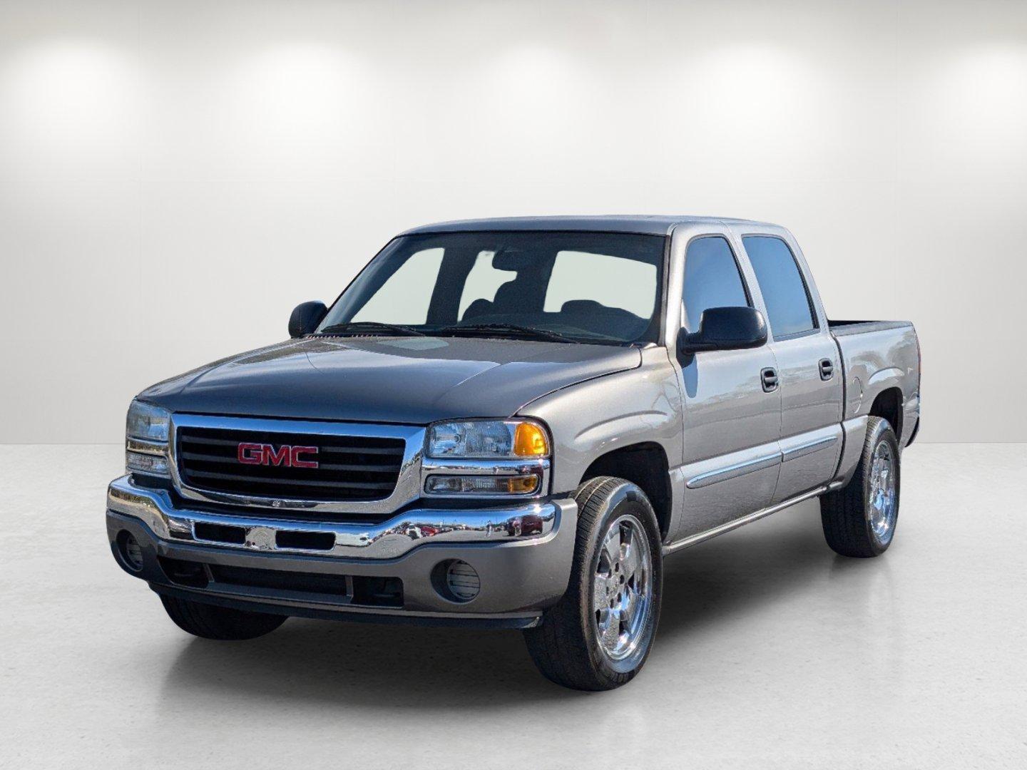 2007 /Dark Pewter GMC Sierra 1500 Classic SL (2GTEC13V071) with an Gas V8 4.8L/293 engine, 4-Speed Automatic w/OD transmission, located at 5115 14th Ave., Columbus, GA, 31904, (706) 323-0345, 32.511494, -84.971046 - 2007 GMC Sierra 1500 Classic SL - Photo#0