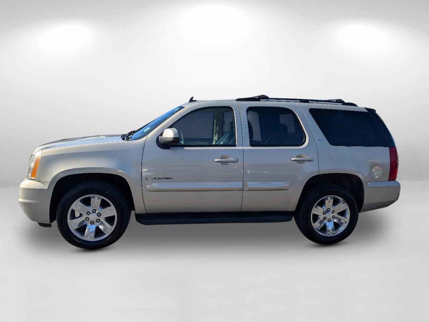 2007 /Light Tan GMC Yukon SLT (1GKFC13037R) with an Gas/Ethanol V8 5.3L/325 engine, 4-Speed Automatic w/OD transmission, located at 5115 14th Ave., Columbus, GA, 31904, (706) 323-0345, 32.511494, -84.971046 - 2007 GMC Yukon SLT - Photo#7