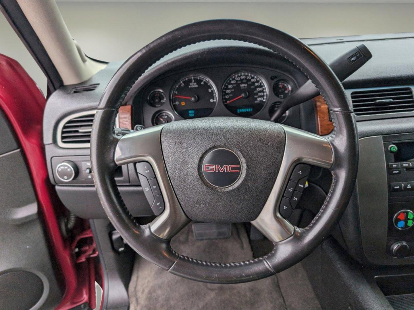 2007 /Ebony GMC Yukon SLE (1GKFC13J07R) with an Gas V8 5.3L/325 engine, 4-Speed Automatic w/OD transmission, located at 5115 14th Ave., Columbus, GA, 31904, (706) 323-0345, 32.511494, -84.971046 - 2007 GMC Yukon SLE - Photo#14