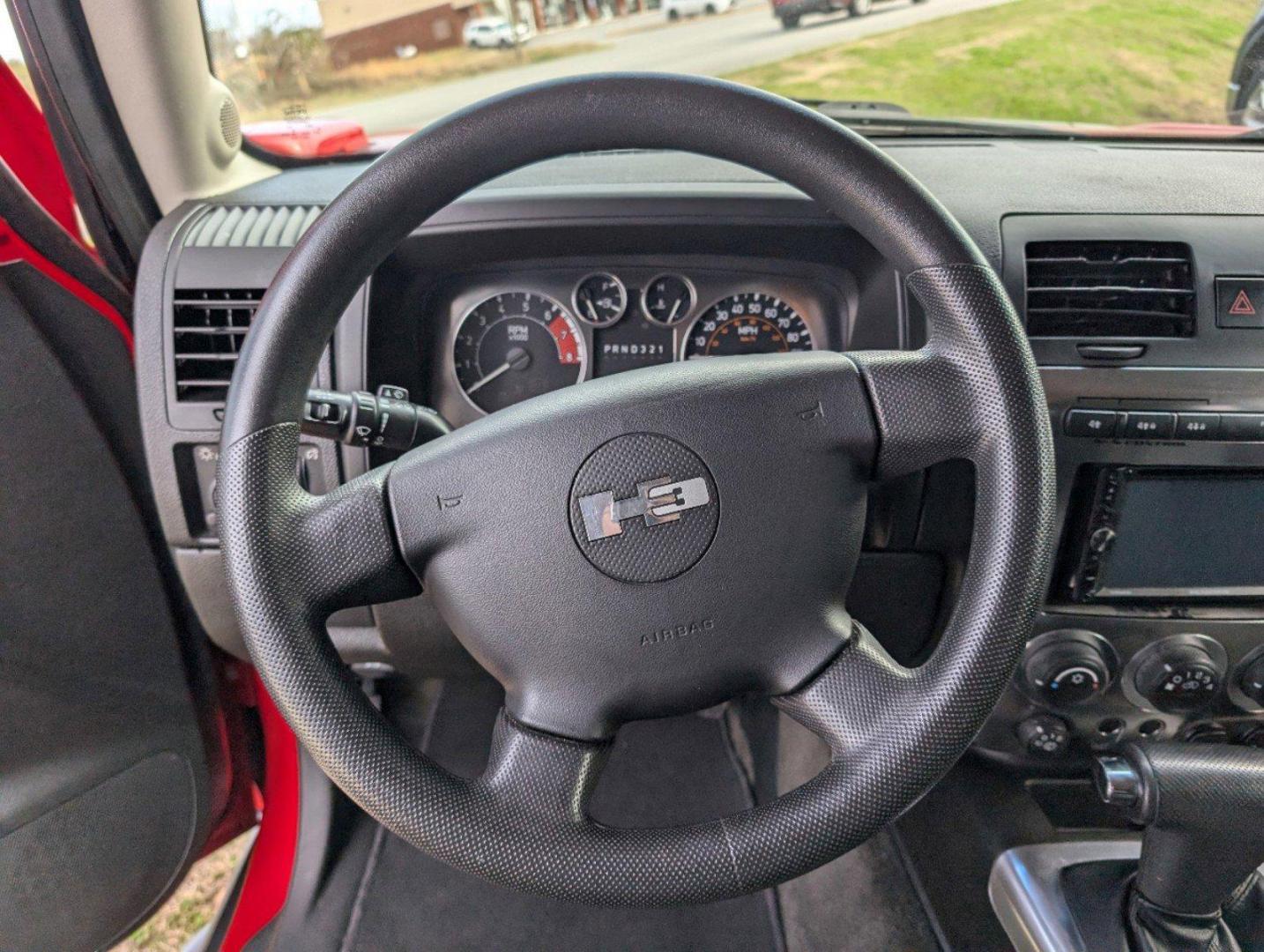 2007 /Ebony HUMMER H3 SUV (5GTDN13E978) with an Gas 5 3.7L/226 engine, 4-Speed Automatic w/OD transmission, located at 3959 U.S. 80 W, Phenix City, AL, 36870, (334) 297-4885, 32.469296, -85.135185 - 2007 HUMMER H3 SUV - Photo#15