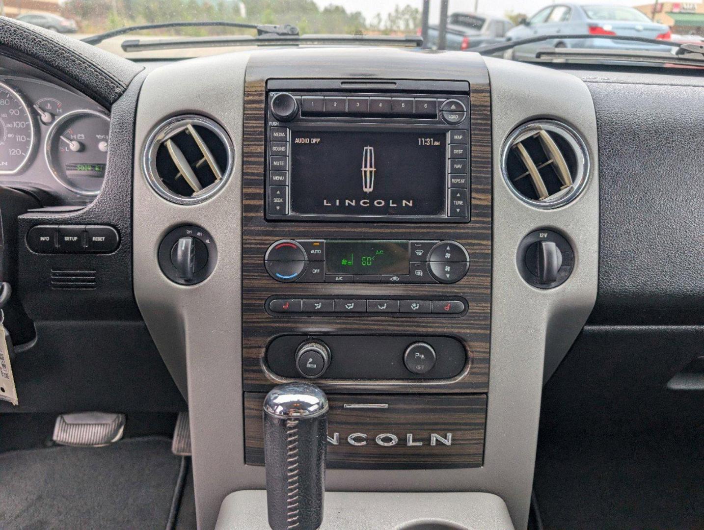 2007 Lincoln Mark LT (5LTPW18547F) with an Gas V8 5.4L/330 engine, 4-Speed Automatic w/OD transmission, located at 804 22nd Ave, Phenix City, AL, 36870, (334) 297-1860, 32.484749, -85.024475 - 2007 Lincoln Mark LT - Photo#14