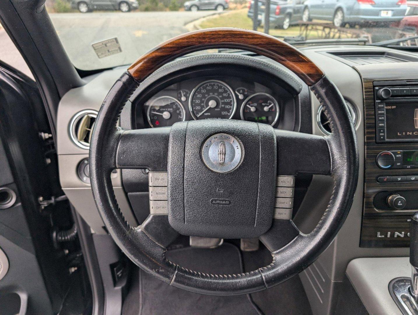 2007 Lincoln Mark LT (5LTPW18547F) with an Gas V8 5.4L/330 engine, 4-Speed Automatic w/OD transmission, located at 804 22nd Ave, Phenix City, AL, 36870, (334) 297-1860, 32.484749, -85.024475 - 2007 Lincoln Mark LT - Photo#15