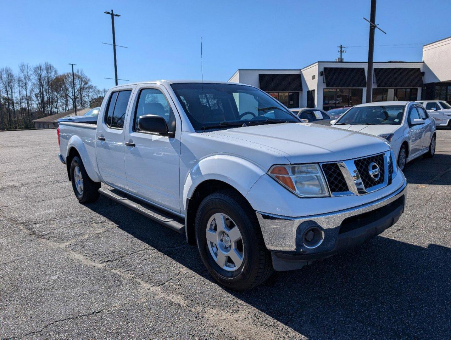 2007 Nissan Frontier (1N6AD09W57C) with an Gas V6 4.0L/241 engine, located at 3959 U.S. 80 W, Phenix City, AL, 36870, (334) 297-4885, 32.469296, -85.135185 - 2007 Nissan Frontier - Photo#3