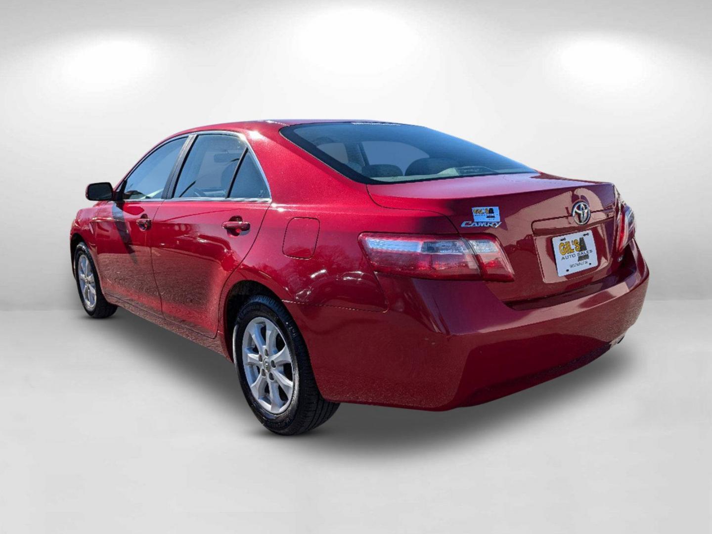 2007 Toyota Camry LE (4T1BE46KX7U) with an Gas I4 2.4L/144 engine, 5-Speed Automatic w/OD transmission, located at 1430 Gateway Drive, Opelika, AL, 36801, (334) 239-0944, 32.637871, -85.409790 - 2007 Toyota Camry LE - Photo#6