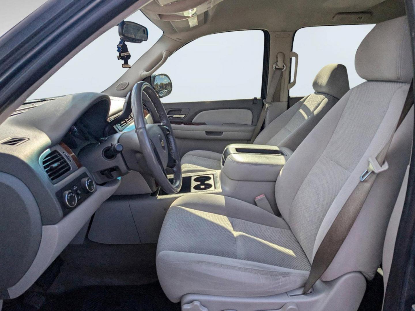 2008 /Dark Titanium/Light Titanium Chevrolet Avalanche LT w/1LT (3GNFK123X8G) with an Gas/Ethanol V8 5.3L/325 engine, 4-Speed Automatic w/OD transmission, located at 3959 U.S. 80 W, Phenix City, AL, 36870, (334) 297-4885, 32.469296, -85.135185 - 2008 Chevrolet Avalanche LT w/1LT - Photo#11