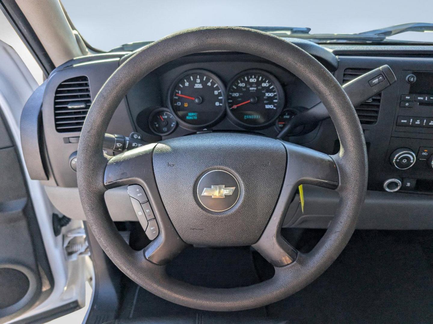 2008 /Dark Titanium Chevrolet Silverado 1500 LS (3GCEC13C78G) with an Gas V8 4.8L/293 engine, 4-Speed Automatic w/OD transmission, located at 1430 Gateway Drive, Opelika, AL, 36801, (334) 239-0944, 32.637871, -85.409790 - 2008 Chevrolet Silverado 1500 LS - Photo#15