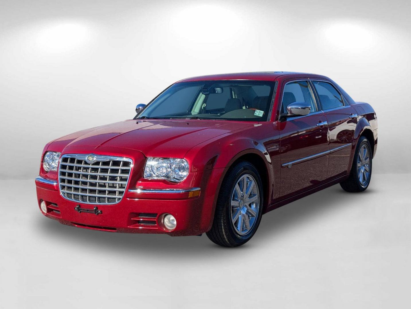 2008 /Dk Khaki/Lt Gray Chrysler 300 C Hemi (2C3KA63H98H) with an Gas V8 5.7L/345 engine, 5-Speed Automatic transmission, located at 1430 Gateway Drive, Opelika, AL, 36801, (334) 239-0944, 32.637871, -85.409790 - 2008 Chrysler 300 C Hemi - Photo#1