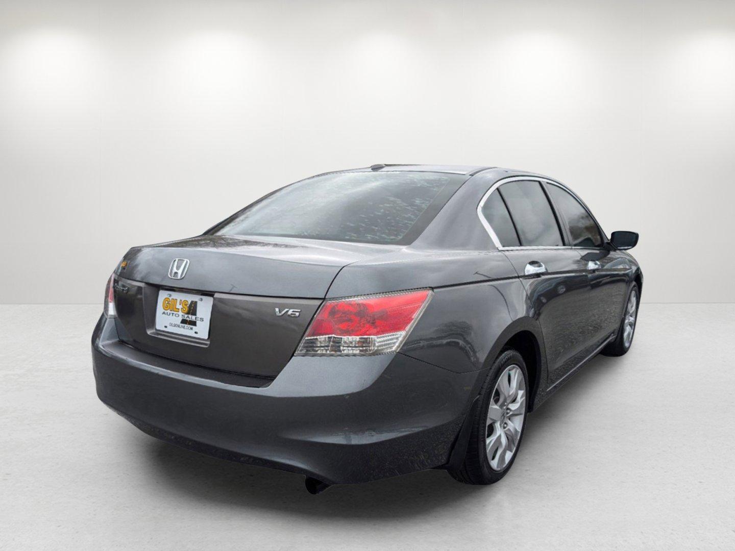 2008 Honda Accord Sdn EX-L (1HGCP36838A) with an Gas V6 3.5L/212 engine, 5-Speed Automatic transmission, located at 5115 14th Ave., Columbus, GA, 31904, (706) 323-0345, 32.511494, -84.971046 - 2008 Honda Accord Sdn EX-L - Photo#4