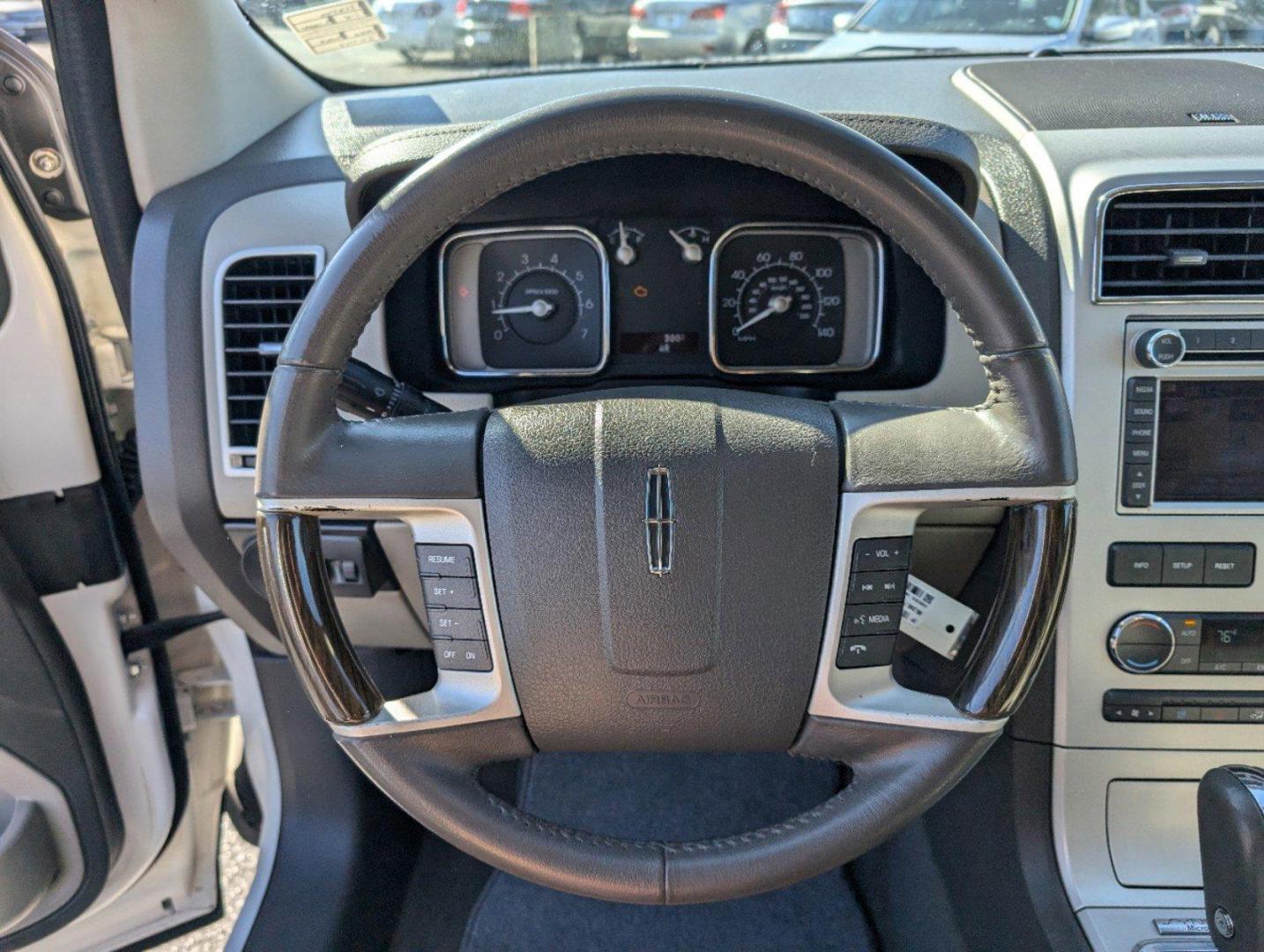 2008 Lincoln MKX (2LMDU68C38B) with an Gas V6 3.5L/213 engine, 6-Speed Automatic w/OD transmission, located at 3959 U.S. 80 W, Phenix City, AL, 36870, (334) 297-4885, 32.469296, -85.135185 - 2008 Lincoln MKX - Photo#14