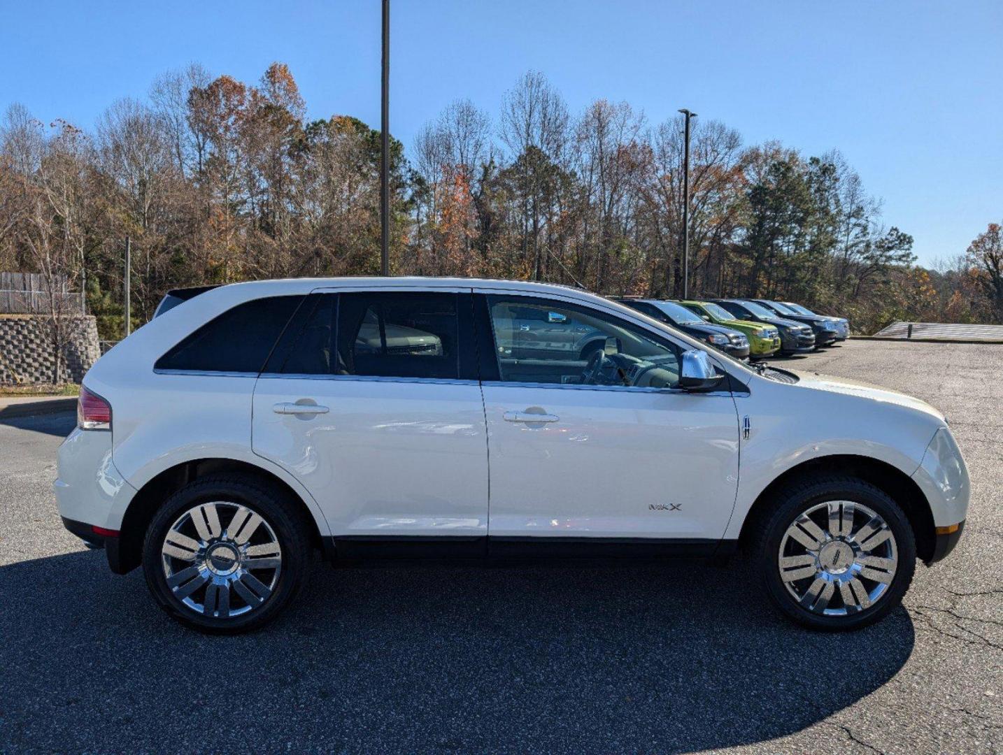 2008 Lincoln MKX (2LMDU68C38B) with an Gas V6 3.5L/213 engine, 6-Speed Automatic w/OD transmission, located at 3959 U.S. 80 W, Phenix City, AL, 36870, (334) 297-4885, 32.469296, -85.135185 - 2008 Lincoln MKX - Photo#3