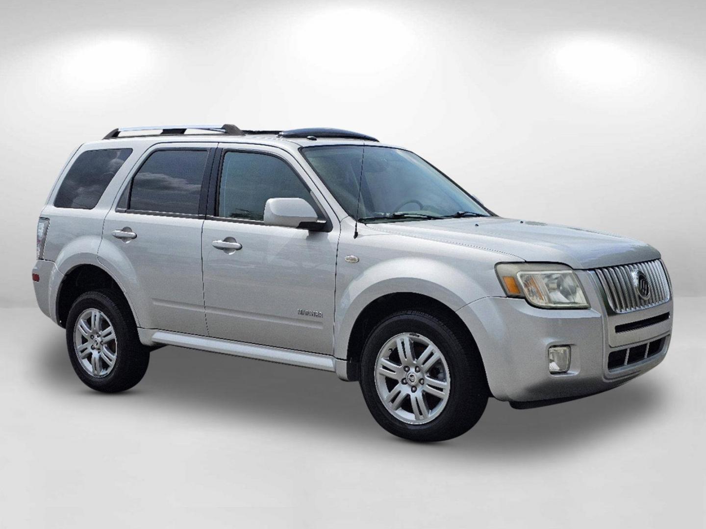 2008 Silver Mercury Mariner Premier (4M2CU87148K) with an Gas V6 3.0L/183 engine, 4-Speed Automatic w/OD transmission, located at 3959 U.S. 80 W, Phenix City, AL, 36870, (334) 297-4885, 32.469296, -85.135185 - 2008 Mercury Mariner Premier - Photo#2