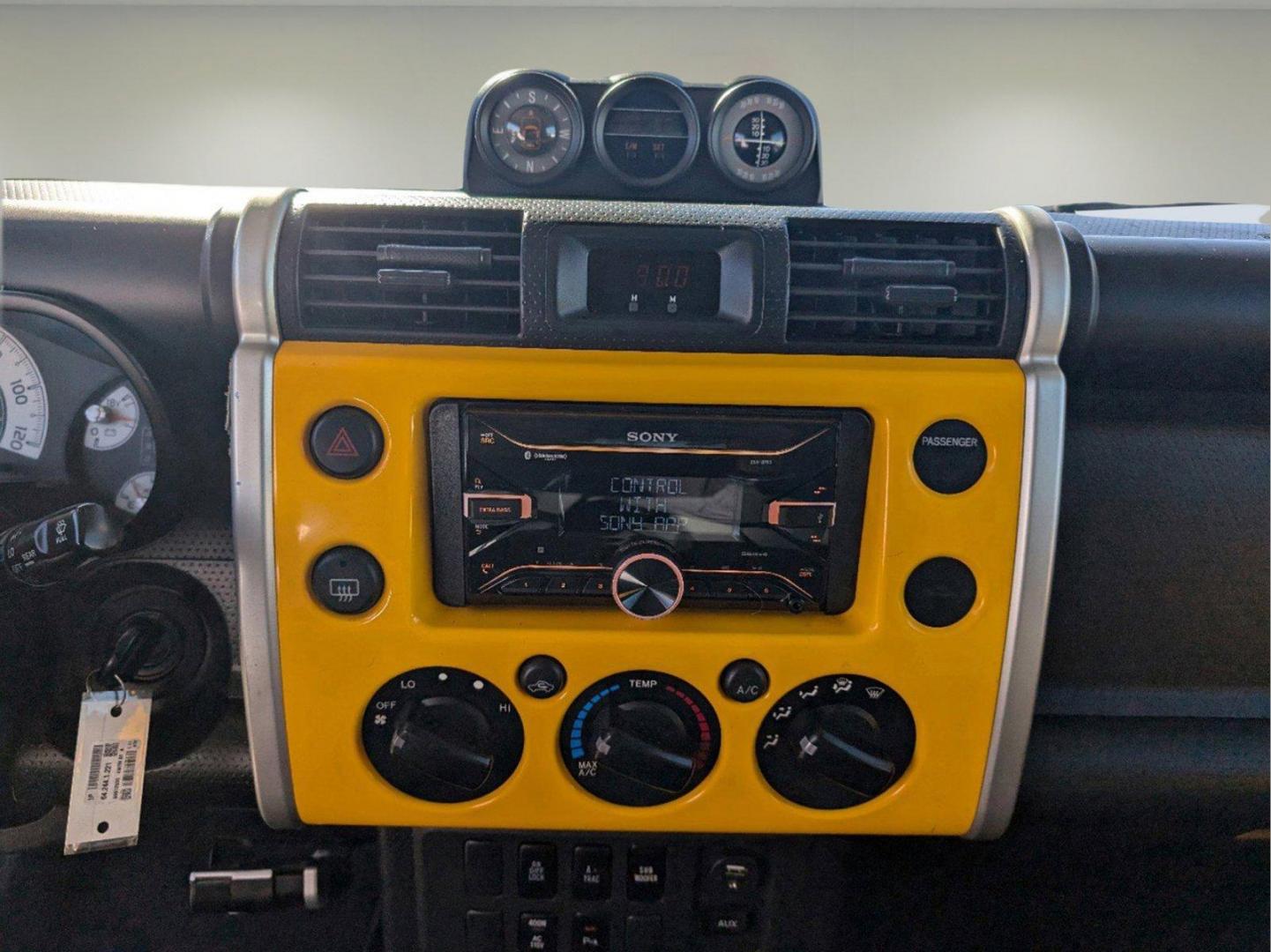 2008 Toyota FJ Cruiser (JTEBU11FX8K) with an Gas V6 4.0L/241 engine, 5-Speed Automatic w/OD transmission, located at 1430 Gateway Drive, Opelika, AL, 36801, (334) 239-0944, 32.637871, -85.409790 - 2008 Toyota FJ Cruiser - Photo#12