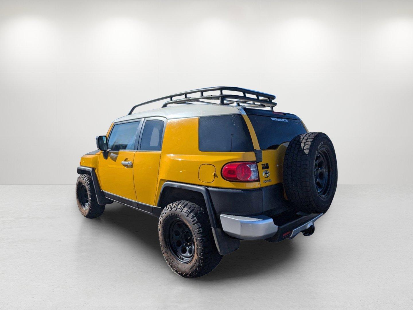 2008 Toyota FJ Cruiser (JTEBU11FX8K) with an Gas V6 4.0L/241 engine, 5-Speed Automatic w/OD transmission, located at 1430 Gateway Drive, Opelika, AL, 36801, (334) 239-0944, 32.637871, -85.409790 - 2008 Toyota FJ Cruiser - Photo#6