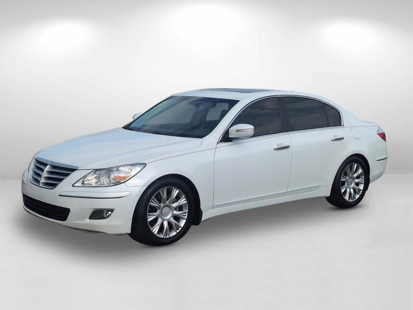 2009 /Cashmere Hyundai Genesis (KMHGC46E49U) with an Gas V6 3.8L/232 engine, 6-Speed Automatic w/OD Shiftronic transmission, located at 521 Old Farm Lane Rd, Prattville, AL, 36066, (334) 325-1505, 32.482460, -86.416367 - 2009 Hyundai Genesis - Photo#4