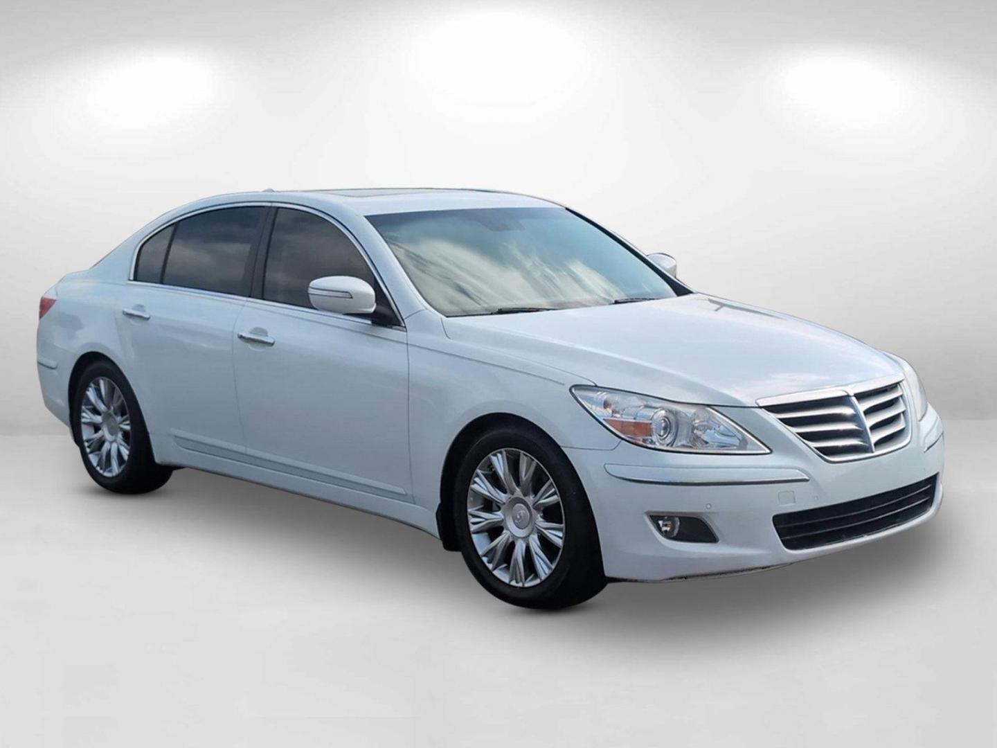 2009 /Cashmere Hyundai Genesis (KMHGC46E49U) with an Gas V6 3.8L/232 engine, 6-Speed Automatic w/OD Shiftronic transmission, located at 521 Old Farm Lane Rd, Prattville, AL, 36066, (334) 325-1505, 32.482460, -86.416367 - 2009 Hyundai Genesis - Photo#6