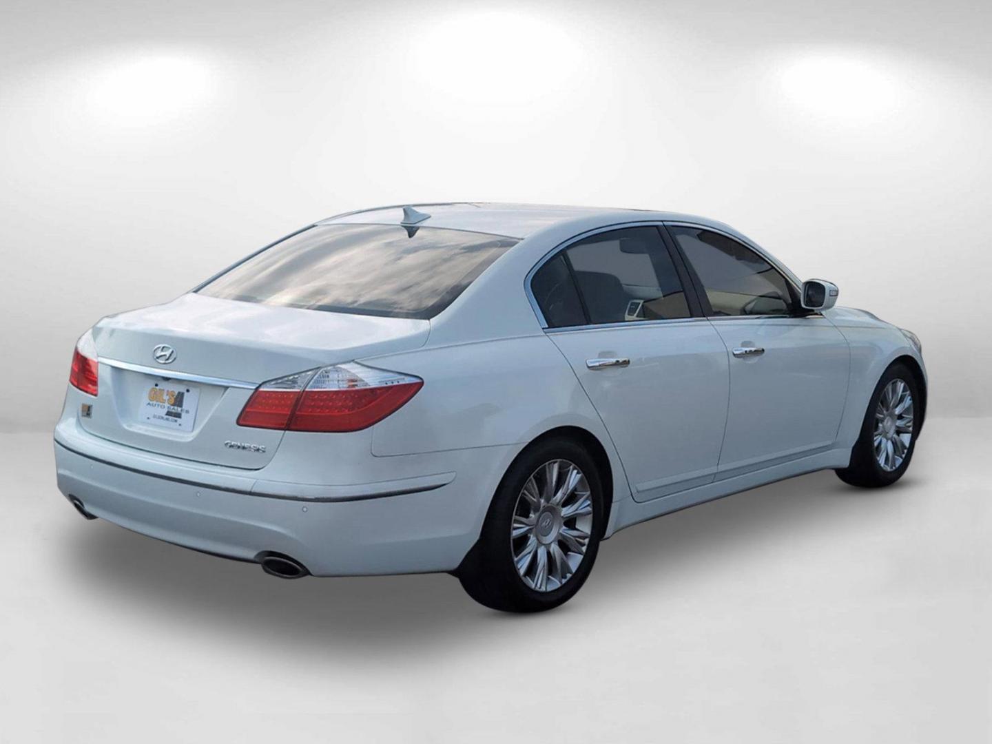 2009 /Cashmere Hyundai Genesis (KMHGC46E49U) with an Gas V6 3.8L/232 engine, 6-Speed Automatic w/OD Shiftronic transmission, located at 521 Old Farm Lane Rd, Prattville, AL, 36066, (334) 325-1505, 32.482460, -86.416367 - 2009 Hyundai Genesis - Photo#8