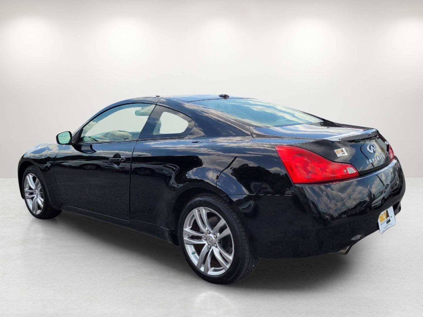 2009 Black Obsidian /Wheat Infiniti G37 Coupe x (JNKCV64F19M) with an Gas V6 3.7L/225 engine, 7-Speed Automatic w/OD transmission, located at 7000 Northlake Connector, Columbus, GA, 31904, (706) 987-8085, 32.524975, -84.978134 - 2009 Infiniti G37 Coupe x - Photo#6