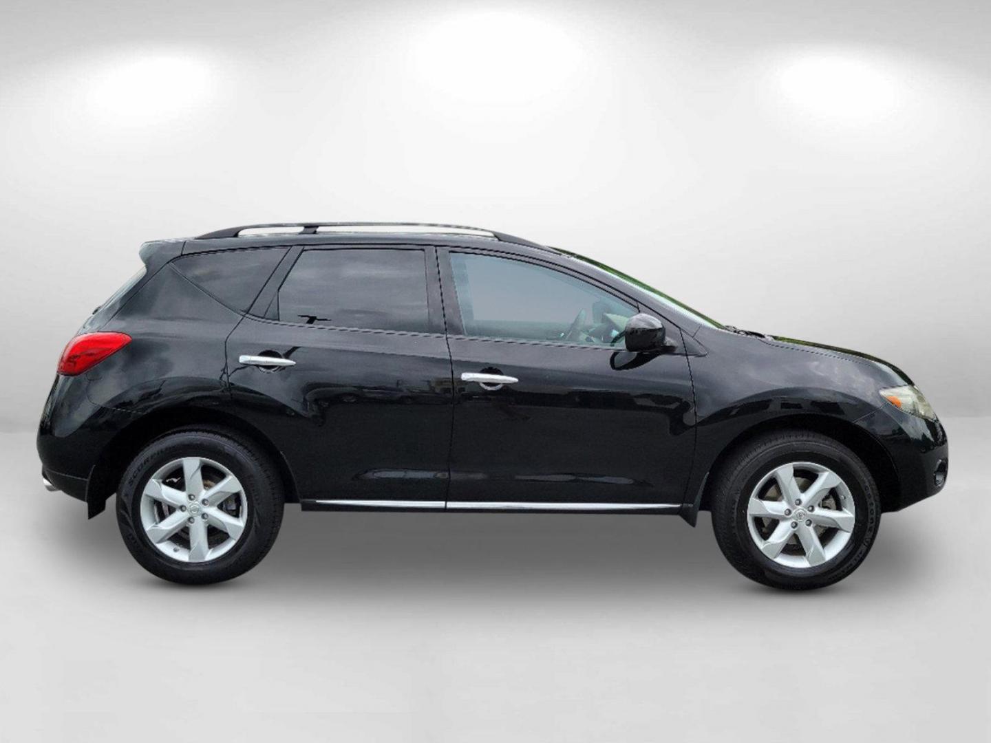 2009 Super Black /Beige Nissan Murano S (JN8AZ18U19W) with an Gas V6 3.5L/ engine, 1-Speed Automatic (CVT) Continuously Variable transmission, located at 7000 Northlake Connector, Columbus, GA, 31904, (706) 987-8085, 32.524975, -84.978134 - 2009 Nissan Murano S - Photo#3