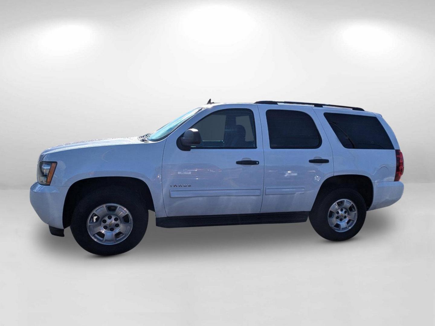 2010 /Ebony Chevrolet Tahoe LS (1GNUKAE0XAR) with an Gas/Ethanol V8 5.3L/323 engine, 6-Speed Automatic w/OD transmission, located at 521 Old Farm Lane Rd, Prattville, AL, 36066, (334) 325-1505, 32.482460, -86.416367 - 2010 Chevrolet Tahoe LS - Photo#7