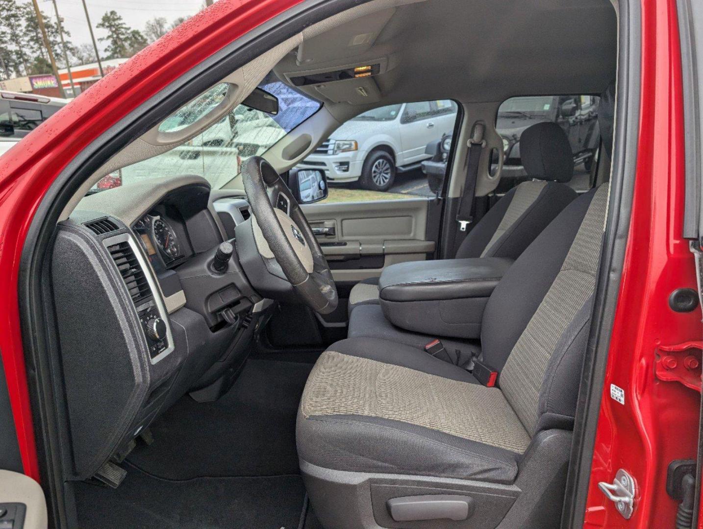 2010 /Dark slate gray Dodge Ram 1500 SLT (1D7RB1GP7AS) with an Gas/Ethanol V8 4.7L/287 engine, 5-Speed Automatic w/OD transmission, located at 3959 U.S. 80 W, Phenix City, AL, 36870, (334) 297-4885, 32.469296, -85.135185 - 2010 Dodge Ram 1500 SLT - Photo#9