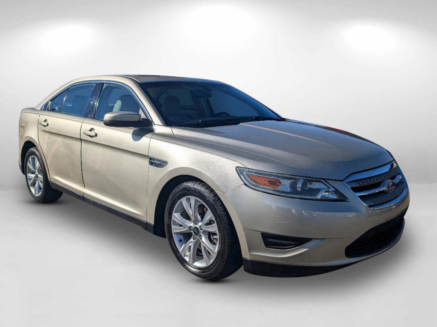 2010 Ford Taurus SEL (1FAHP2EW1AG) with an Gas V6 3.5L/213 engine, 6-Speed SelectShift Automatic w/OD transmission, located at 3959 U.S. 80 W, Phenix City, AL, 36870, (334) 297-4885, 32.469296, -85.135185 - 2010 Ford Taurus SEL - Photo#5