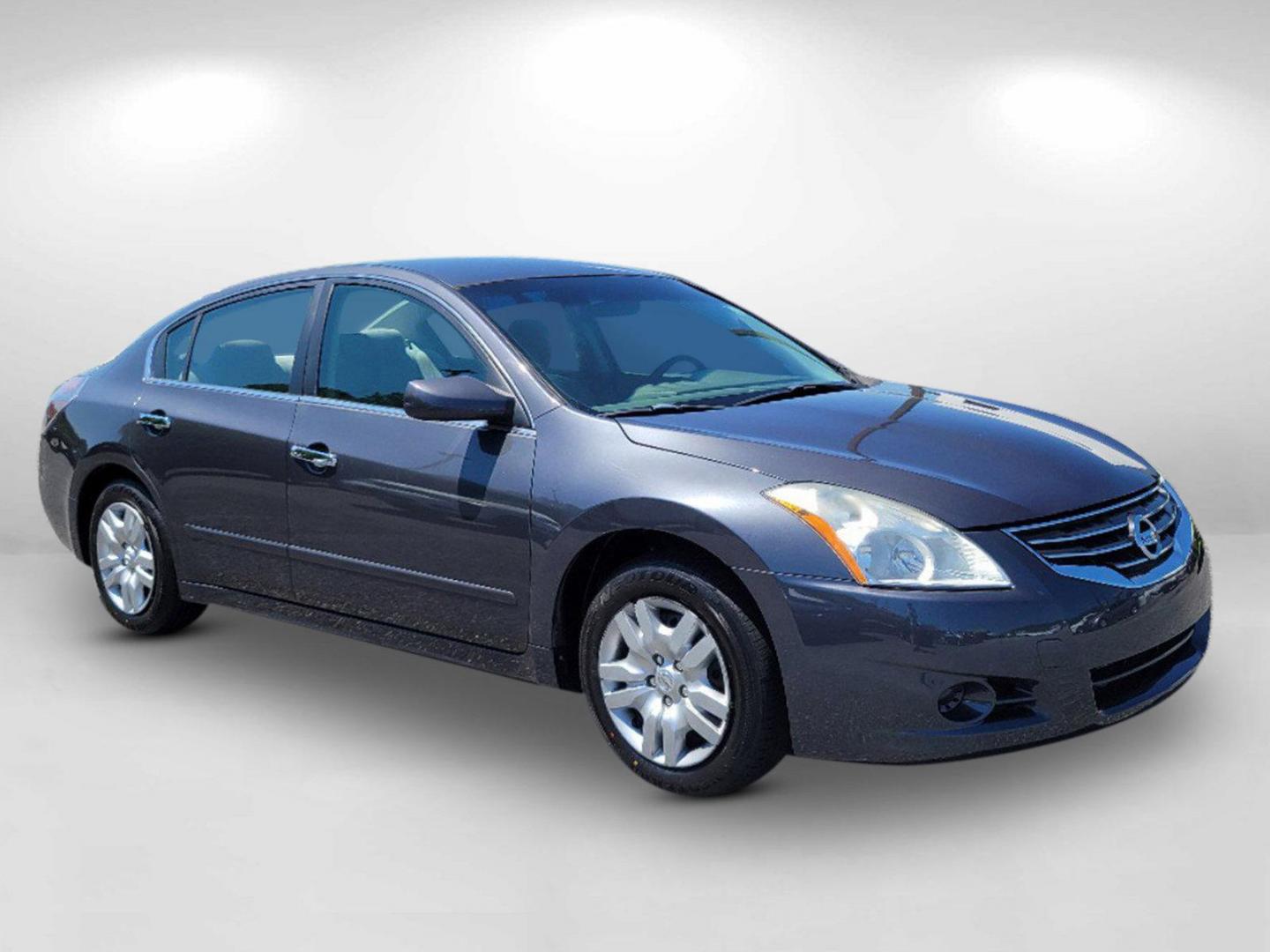 2010 Dark Slate Metallic /Frost Nissan Altima 2.5 (1N4AL2AP1AN) with an Gas I4 2.5L/ engine, 1-Speed Continuously Variable transmission, located at 7000 Northlake Connector, Columbus, GA, 31904, (706) 987-8085, 32.524975, -84.978134 - 2010 Nissan Altima 2.5 - Photo#2