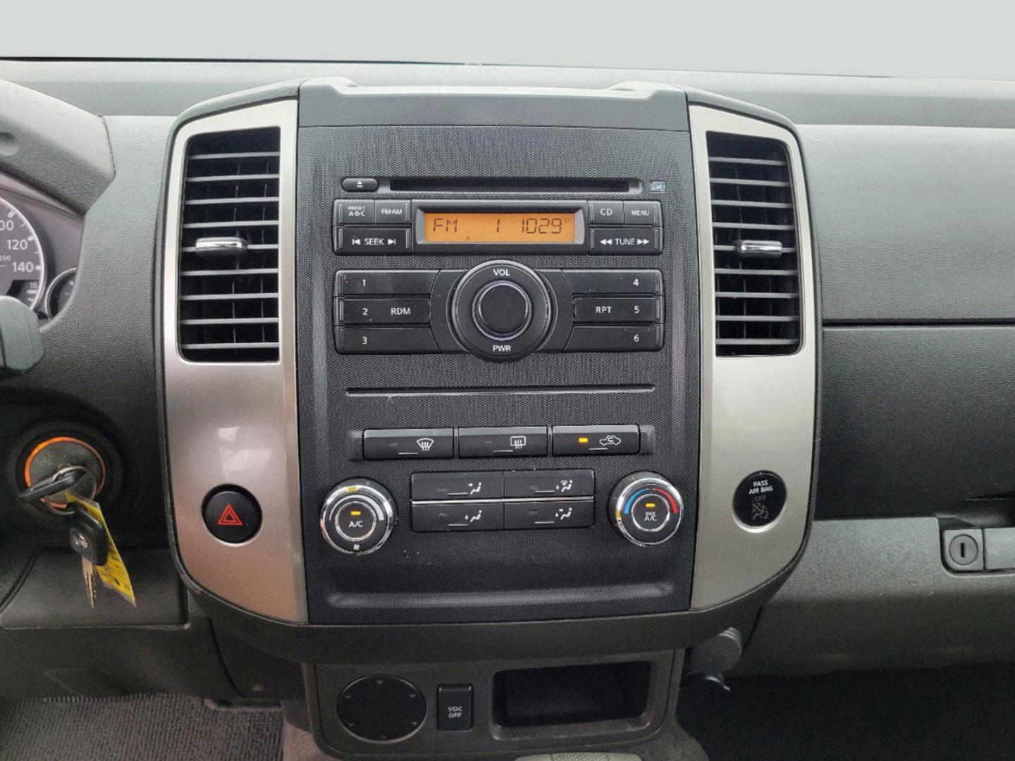 2010 Super Black /Graphite Nissan Frontier LE (1N6AD0ER7AC) with an Gas V6 4.0L/ engine, 5-Speed Automatic w/OD transmission, located at 7000 Northlake Connector, Columbus, GA, 31904, (706) 987-8085, 32.524975, -84.978134 - 2010 Nissan Frontier LE - Photo#11