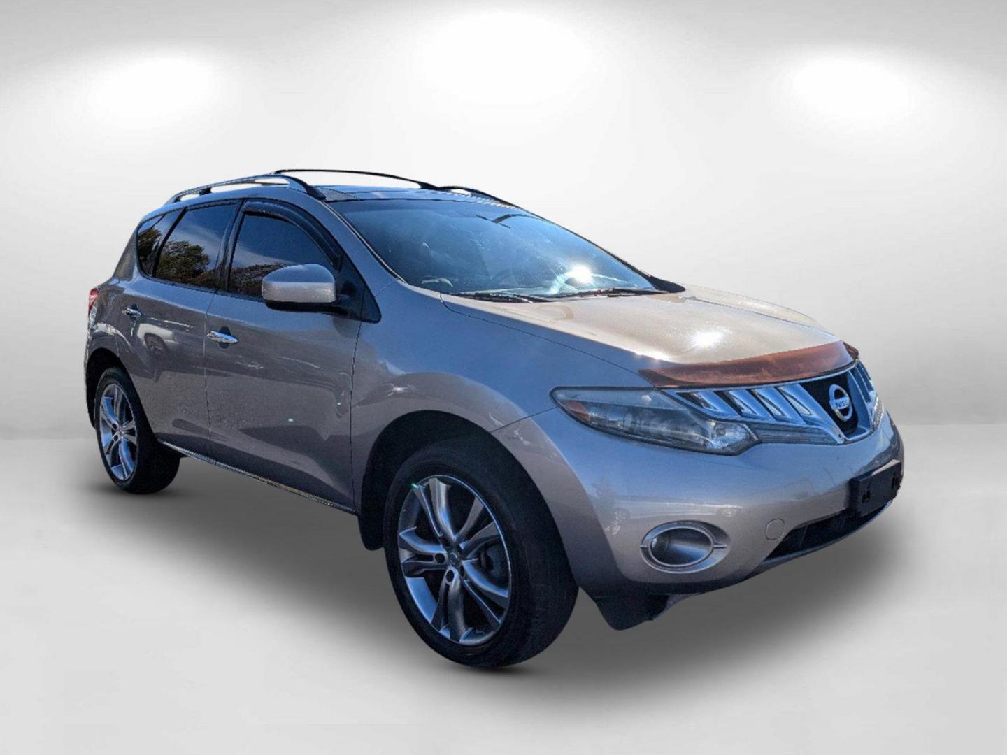 2010 /Beige Nissan Murano LE (JN8AZ1MU4AW) with an Gas V6 3.5L/ engine, 1-Speed Continuously Variable Automatic (CVT) transmission, located at 1430 Gateway Drive, Opelika, AL, 36801, (334) 239-0944, 32.637871, -85.409790 - 2010 Nissan Murano LE - Photo#2