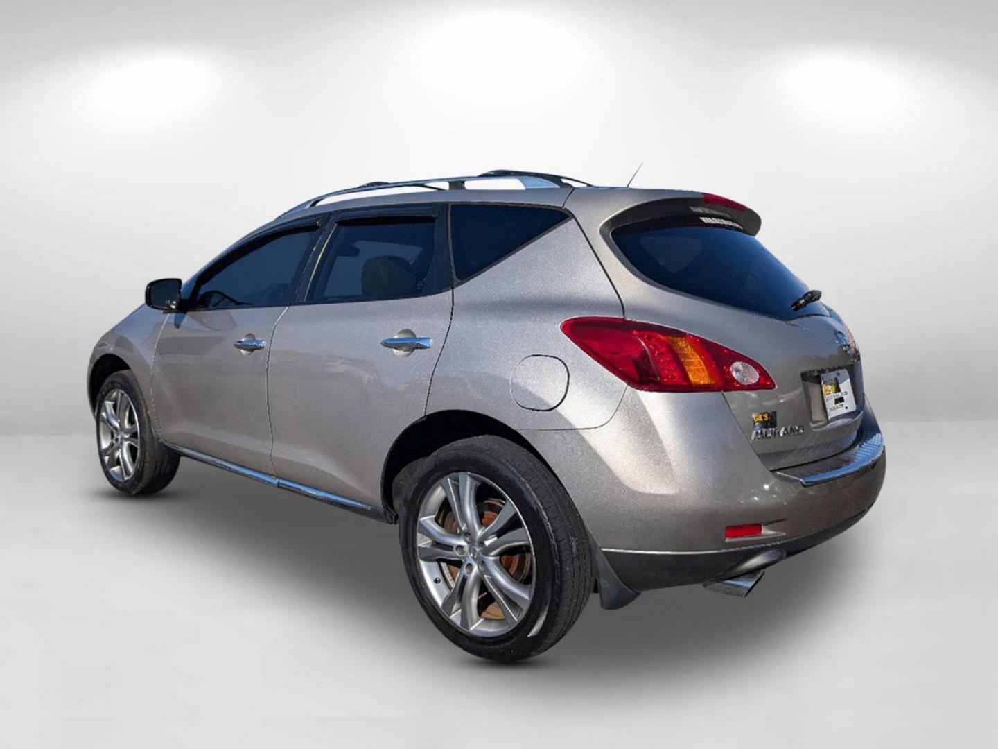 2010 /Beige Nissan Murano LE (JN8AZ1MU4AW) with an Gas V6 3.5L/ engine, 1-Speed Continuously Variable Automatic (CVT) transmission, located at 1430 Gateway Drive, Opelika, AL, 36801, (334) 239-0944, 32.637871, -85.409790 - 2010 Nissan Murano LE - Photo#6